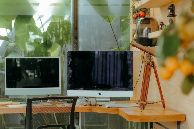 How to Keep Your Emails Under Control and Stay Productive